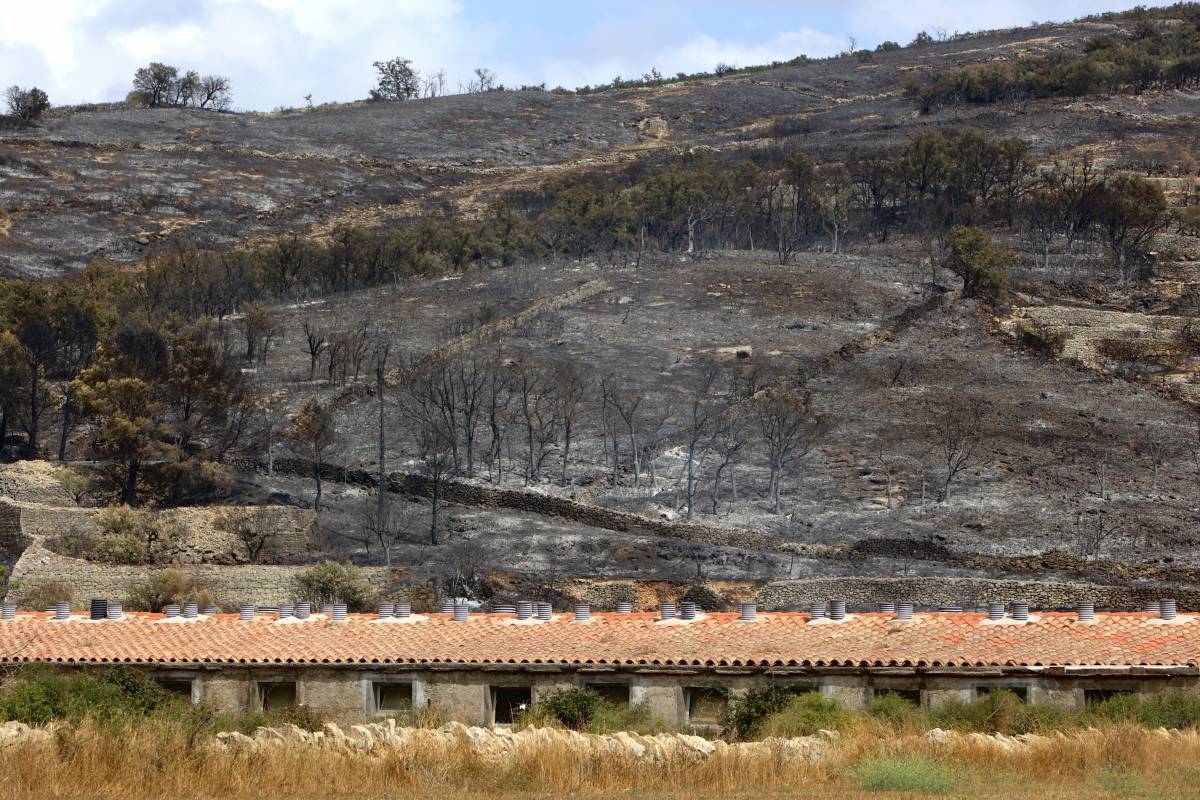 Estabilitzat l’incendi forestal de Tírig després de tres dies actiu