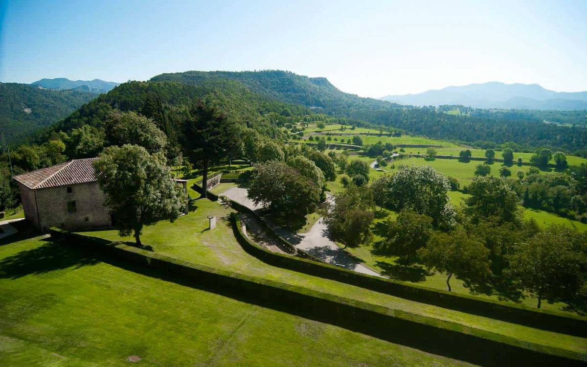 Parc del Castell de Montesquiu. - Diba Parc del Castell de Montesquiu.