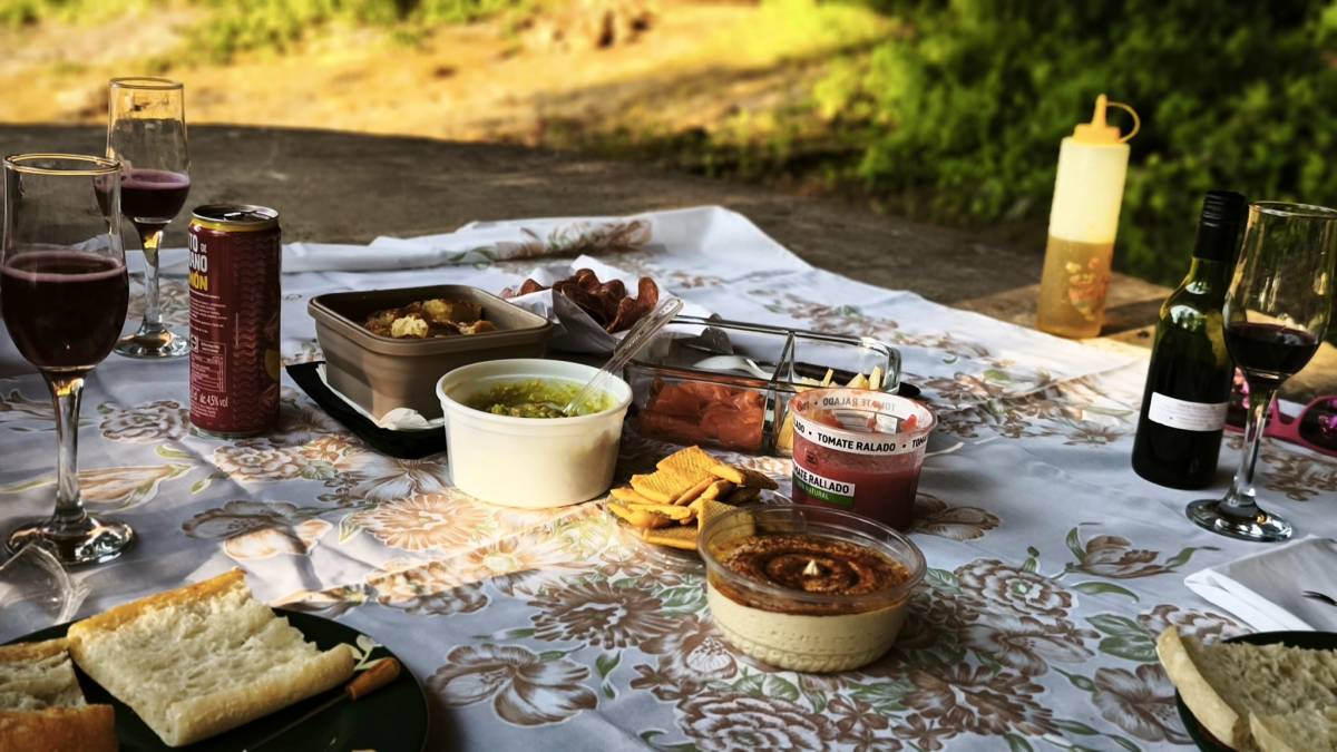 FOTOS | Conjunt d'aperitius i postres