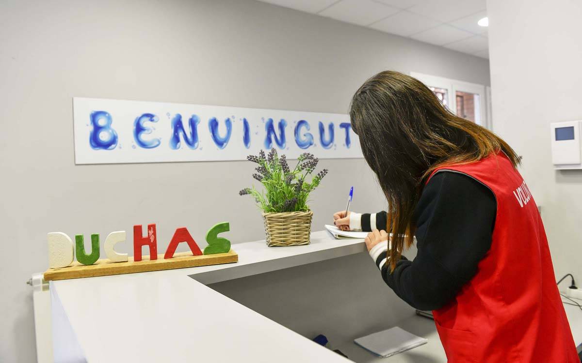 Prop de 700 persones fan ús de les dutxes i la bugaderia socials de Manresa el 2025