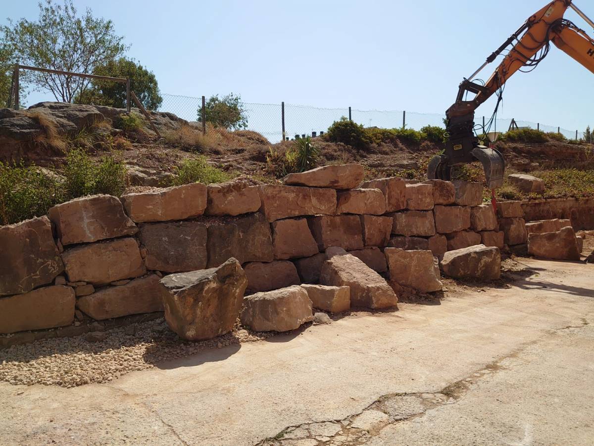  Obres per estabilitzar el mur entre els carrers Busa i Turp - 