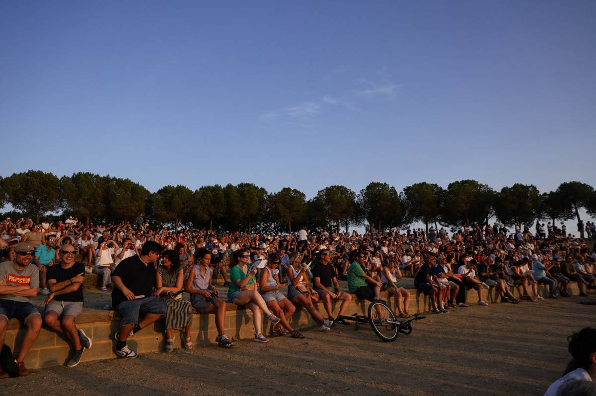 L`eclipsi des de Sabadell - Víctor Castillo L`eclipsi des de Sabadell