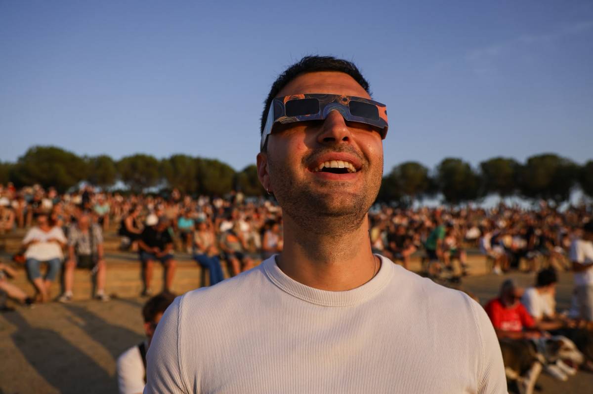 FOTOS | Així s'ha viscut l'eclipsi des de la millor vista de Sabadell