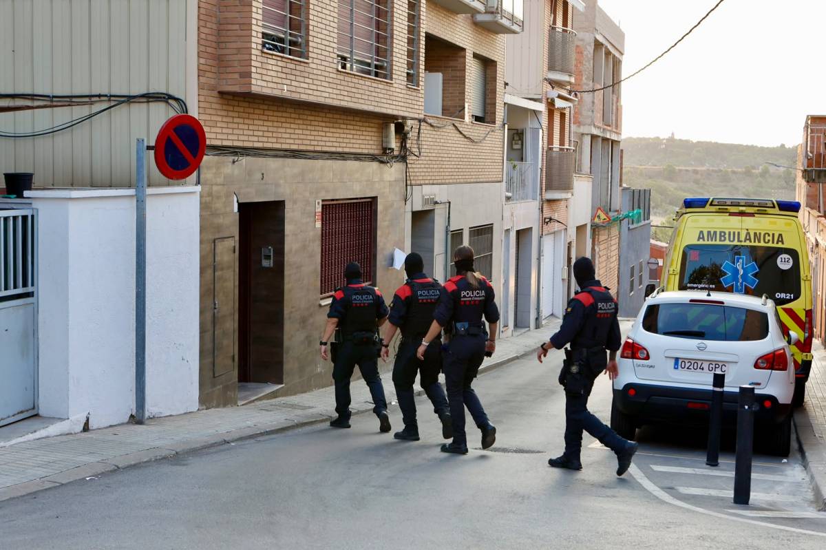 Operatiu dels Mossos a Can Puiggener - Juanma Peláez