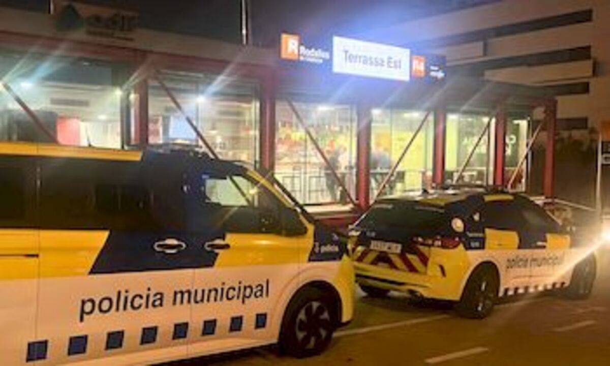 Un dispositiu policial a l’estació de Terrassa Est acaba amb quatre denunciats per tinença de drogues