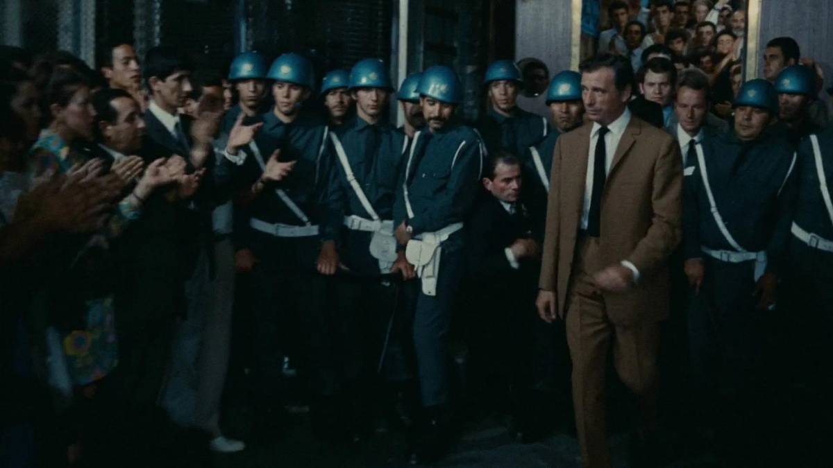 Un dels moments clau de la pel·lícula Z de Costa-Gavras - Filmin Un dels moments clau de la pel·lícula Z de Costa-Gavras