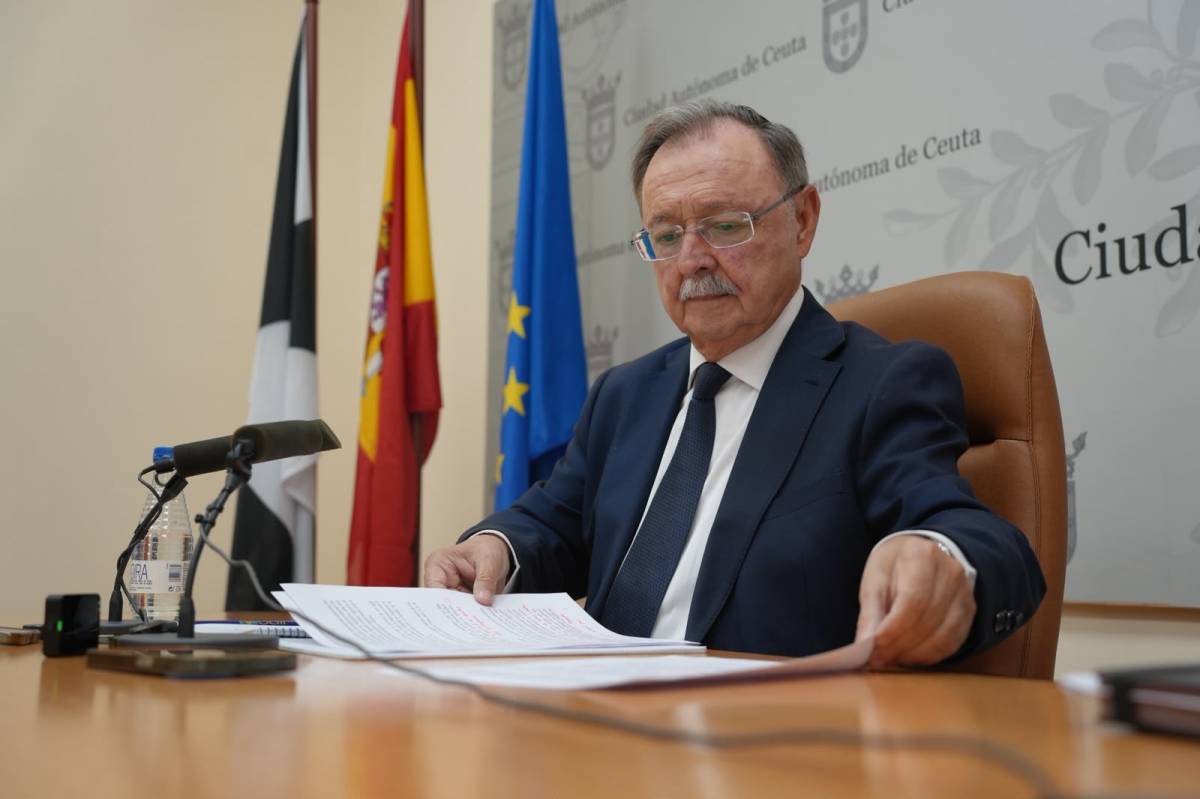 El president de Ceuta llança un ultimàtum a Pedro Sánchez per la crisi migratòria