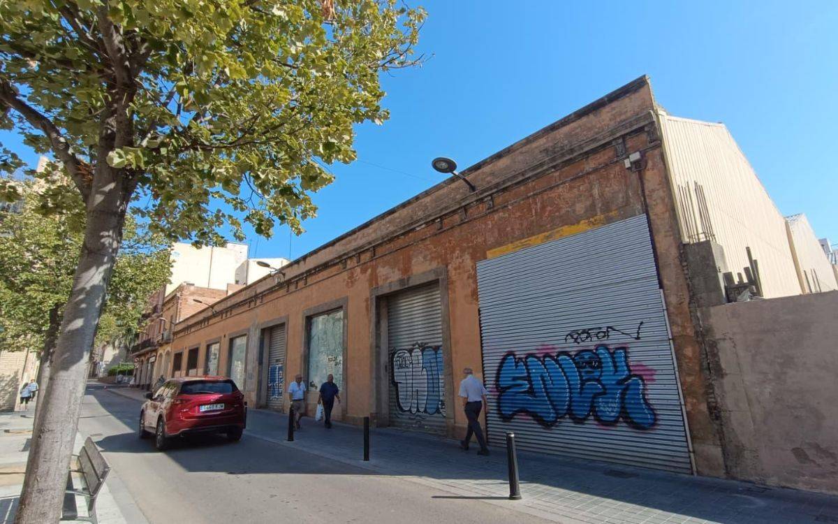 L’Ajuntament de Reus enderrocarà una nau de l'avinguda del Carrilet per a construir habitatge protegit