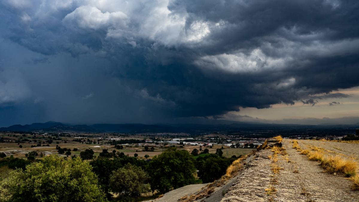 El temps d'aquest dimarts 18 d'agost: 11 comarques en avís per calor