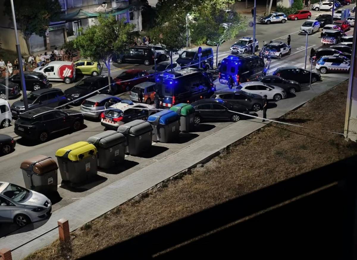 Investiguen un tiroteig en ple carrer a Badia