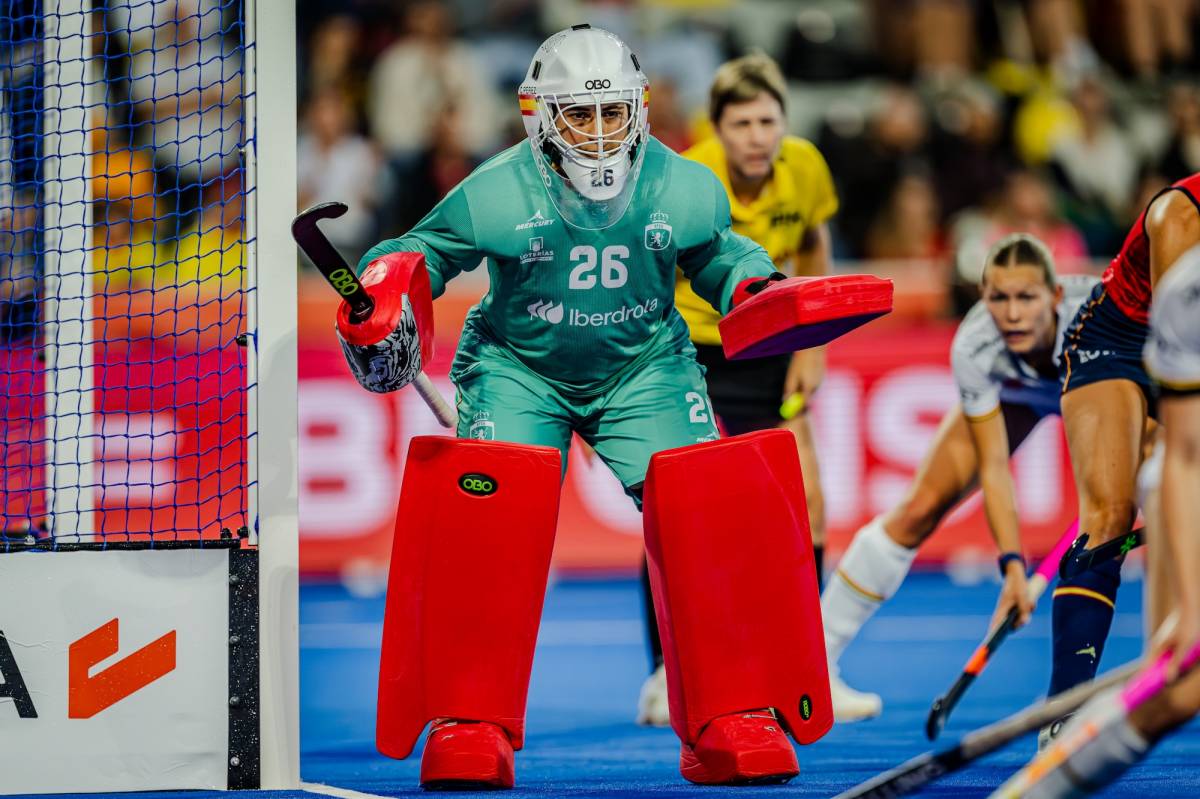 Empat de la selecció espanyola femenina contra Bèlgica en el Mundial