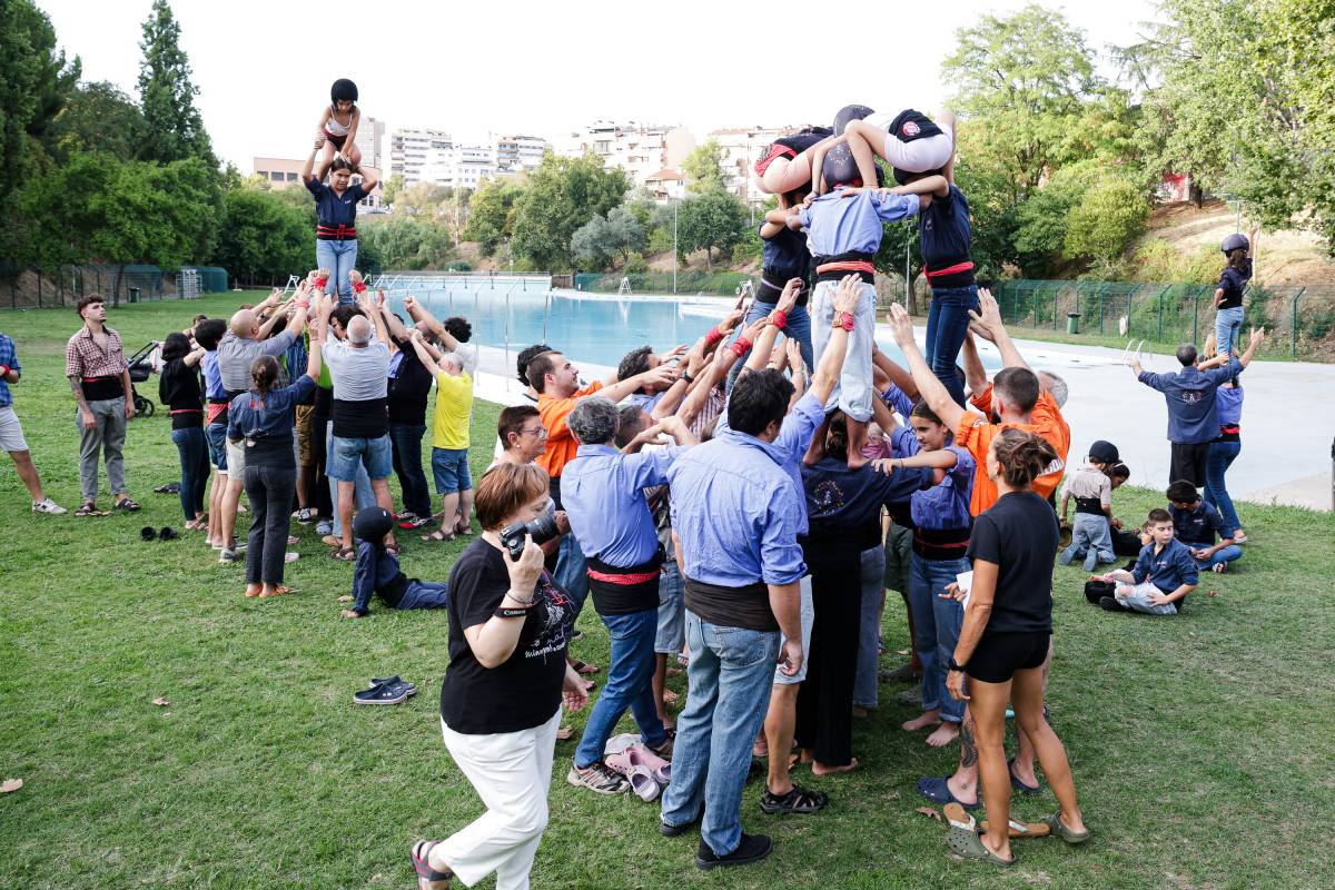Assaig en remull per als Minyons de Terrassa al llac de Vallparadís