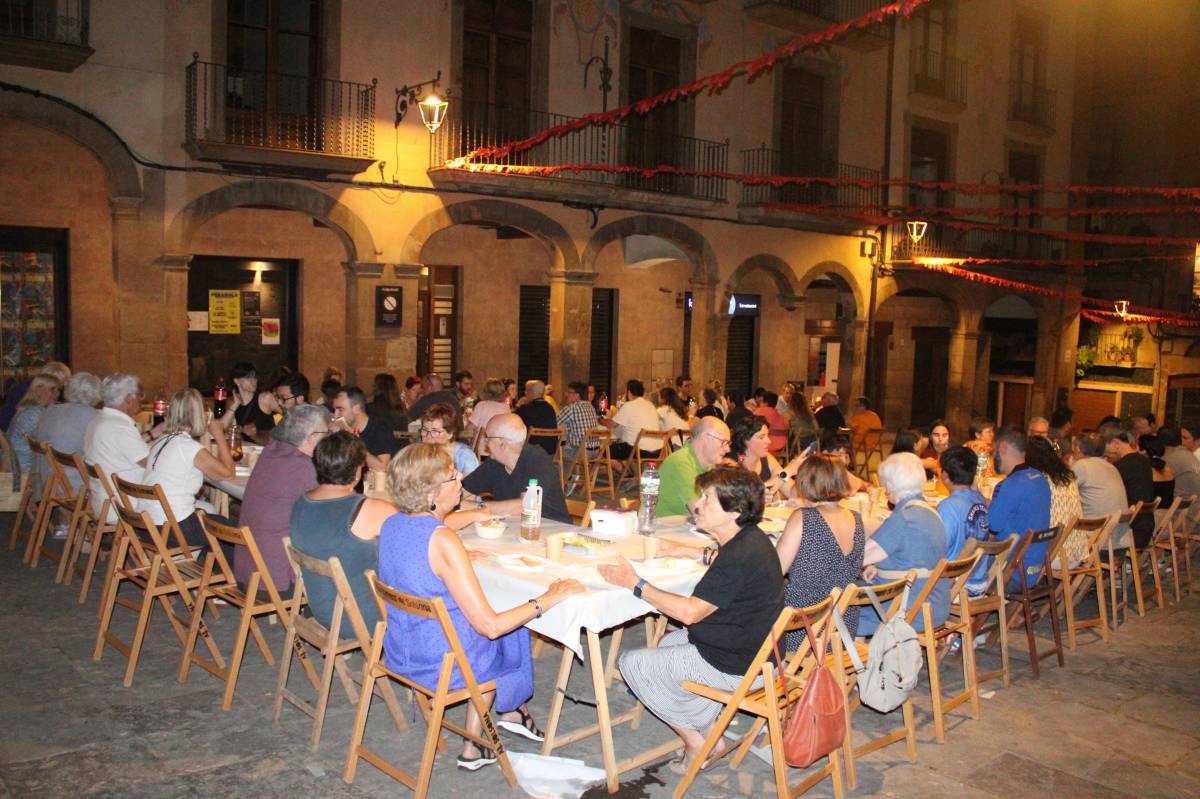 La Plaça Major de Solsona festeja Sant Serapi 