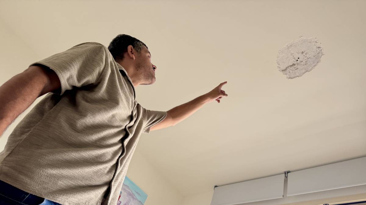 Quan una promoció d'habitatge públic es converteix en un cau de «desperfectes» en tan sols mig any