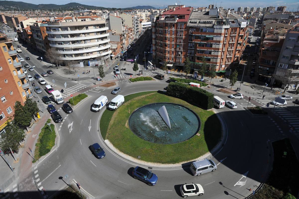 La setmana vinent s'asfaltarà el carril bici de la plaça de l'Aigua