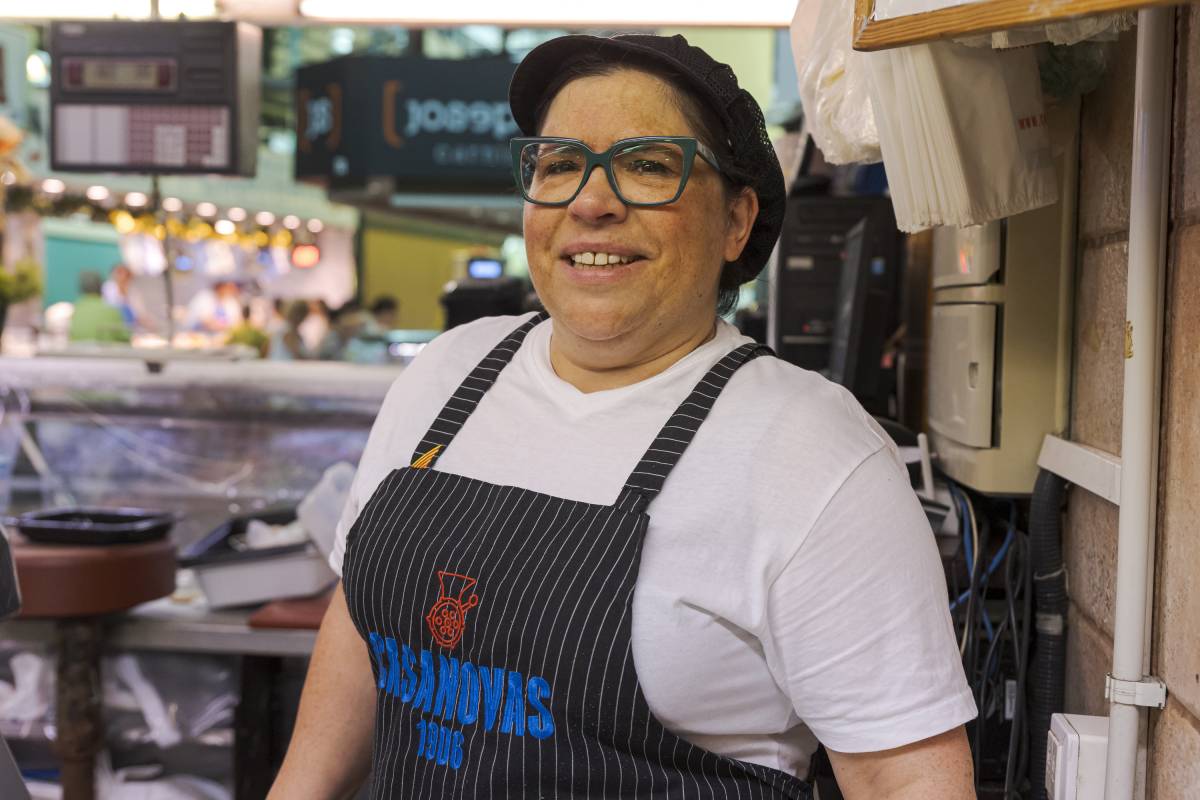Rosinda López, dependenta al Mercat de la Independència - Lluís Clotet Rosinda López, dependenta al Mercat de la Independència