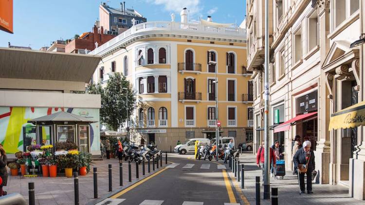 Detingut a Barcelona per cremar més de 100 contenidors a Sarrià-Sant Gervasi