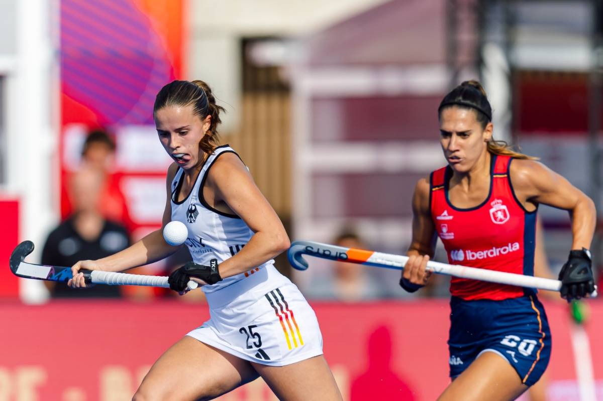 La selecció femenina perd amb Alemanya i jugarà per la setena i vuitena plaça del Mundial
