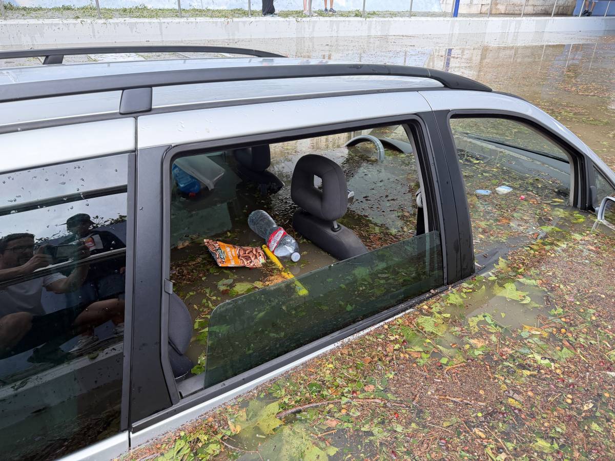 La tempesta a Tarragona deixa tres ferits i passos inundats
