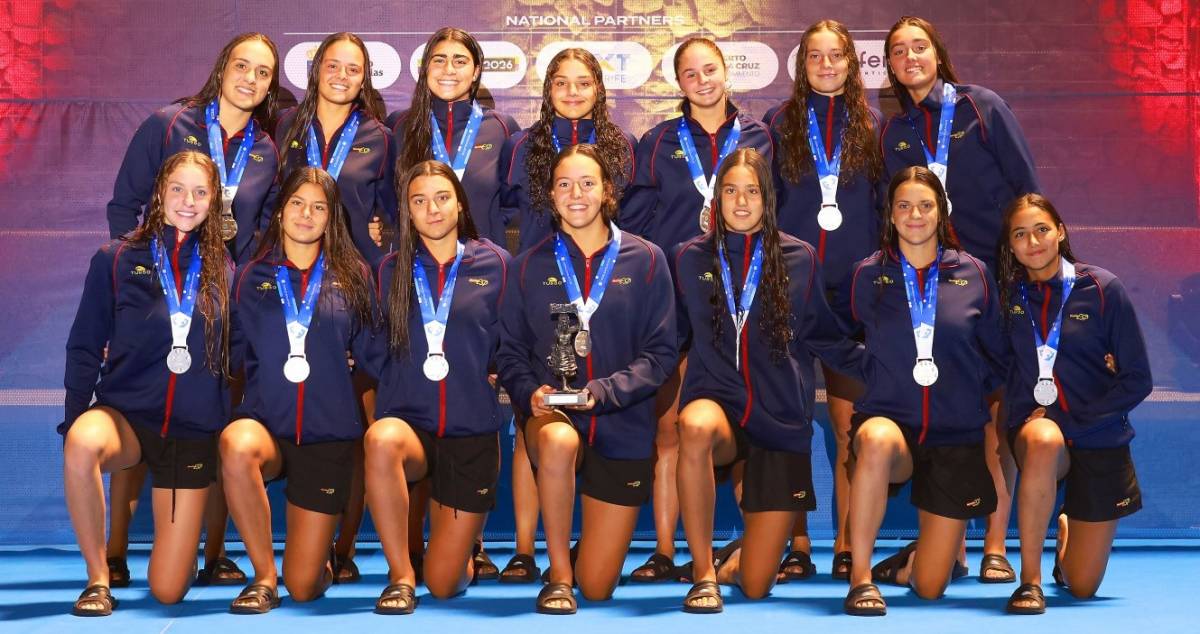 Plata per a la selecció femenina sub-18 de waterpolo en el Mundial