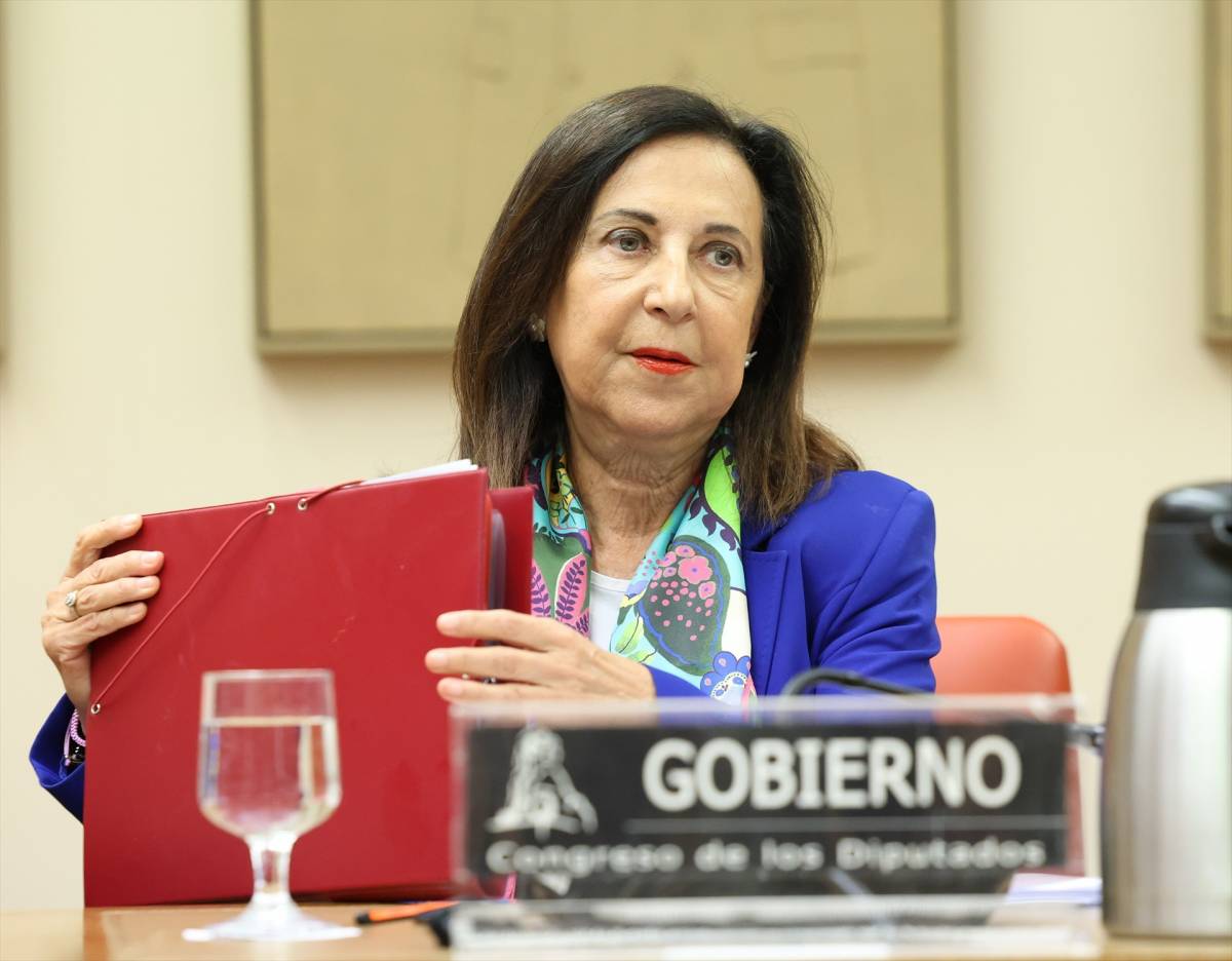 Ceuta és «espanyolíssima» i defensa del CNI: Margarita Robles passa a l'atac al Congrés