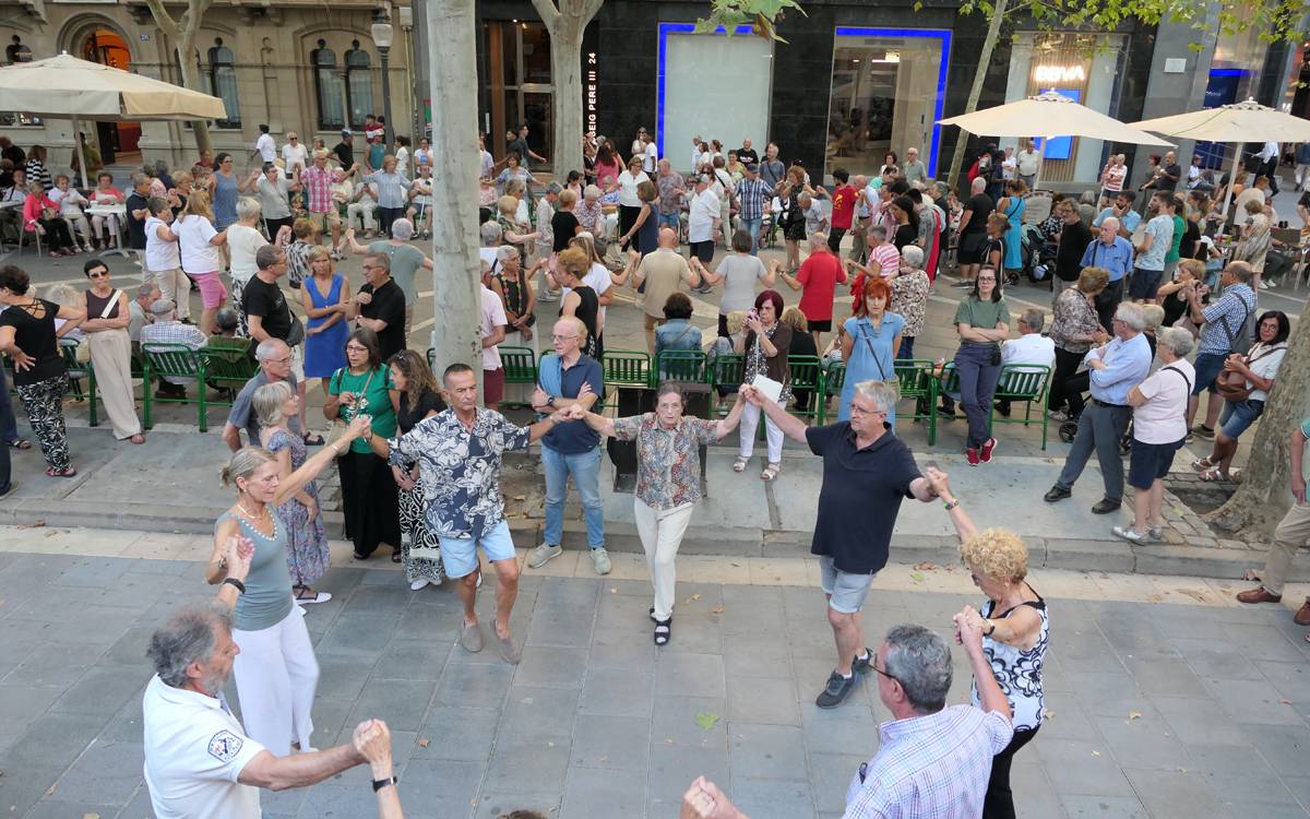 Les Sardanes al Cor de Catalunya arribaran a la 47a edició el dilluns de Festa Major