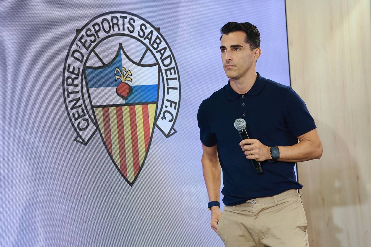 Rubén Martínez, secretari tècnic del CE Sabadell, en la seva intervenció - Gerard Franco - FCF Rubén Martínez, secretari tècnic del CE Sabadell, en la seva intervenció