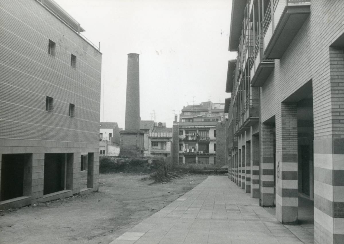 Escenari pelat, escenari ple de vida