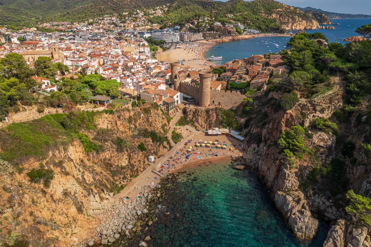 Mor un home mentre es banyava en una cala de Tossa de Mar