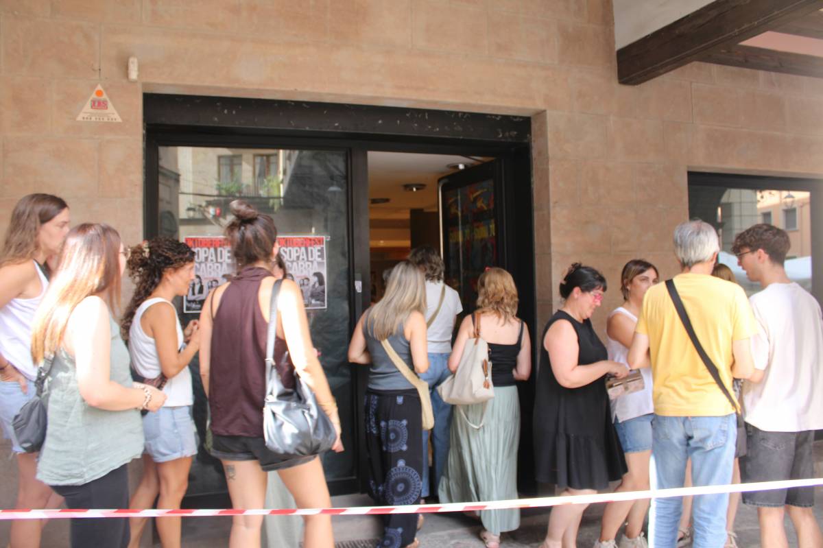 Cua a Solsona per les entrades de Sopa de Cabra - Cua a Solsona per les entrades de Sopa de Cabra