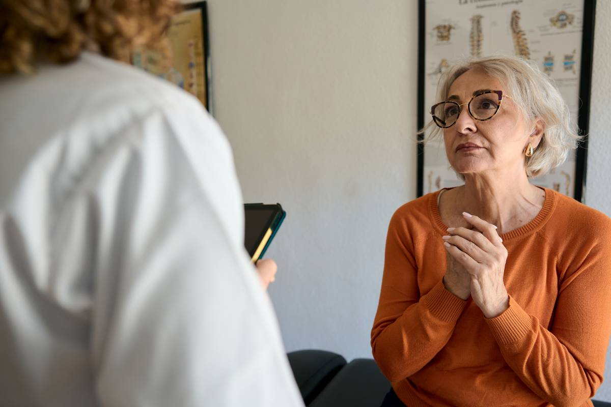 Una guia sobre la menopausa amb dades d'homes: l'Aesan rectifica i modifica el document
