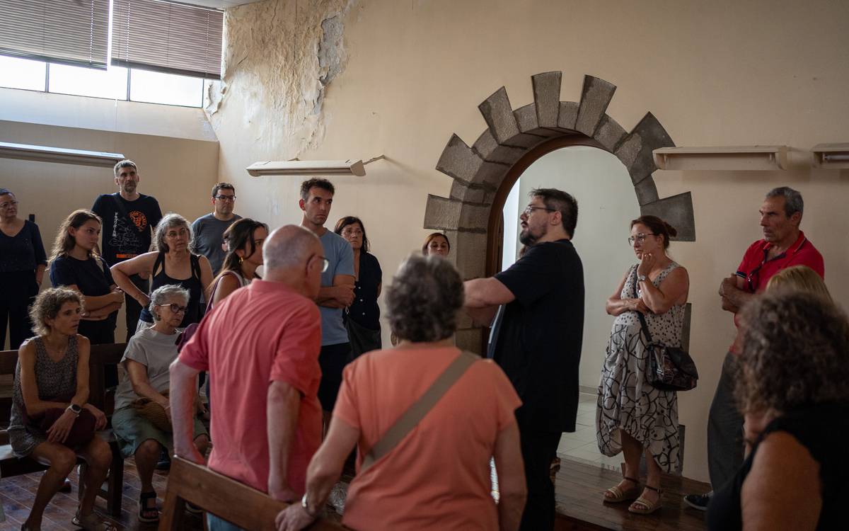 Visites de la Manresa Desconeguda al convent de les Caputxines de Manresa - Hasmukh Kerai Visites de la Manresa Desconeguda al convent de les Caputxines de Manresa