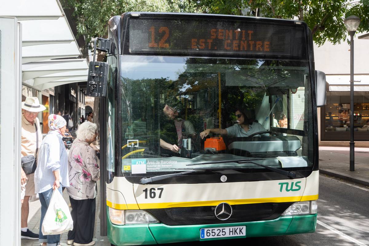 La línia L12 recupera el seu recorregut habitual