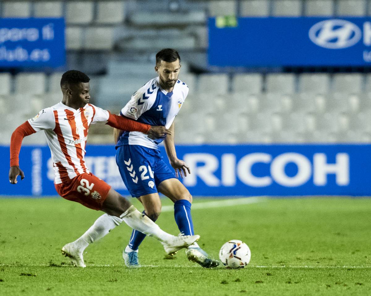 Grego Sierra i Ramazani, en l`últim Sabadell - Almería - CES Grego Sierra i Ramazani, en l`últim Sabadell - Almería