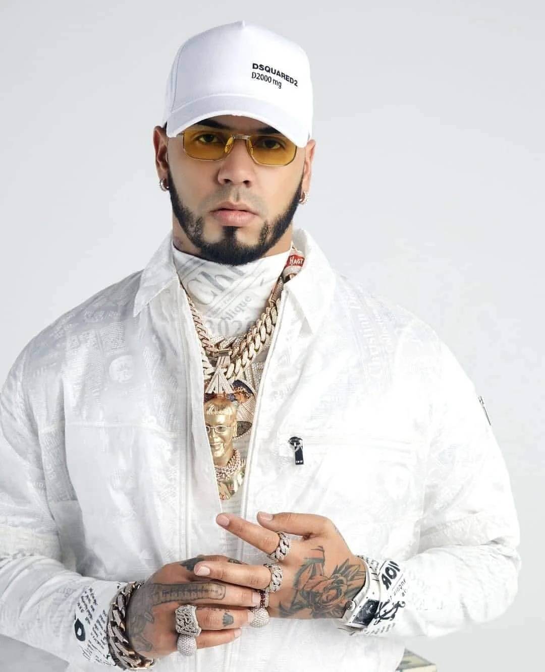 TOP 6 - Anuel AA - 45,6 milions d’oients mensuals al món - TOP 6 - Anuel AA - 45,6 milions d’oients mensuals al món