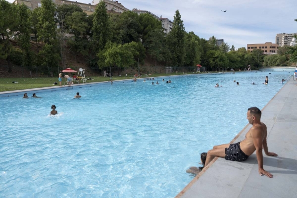 Piscines i refugis climàtics. Cal un replantejament?