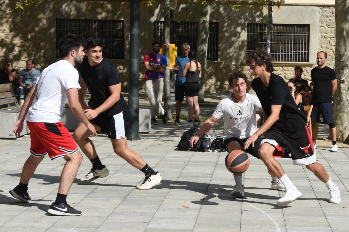El 3x3 de bàsquet de Solsona reuneix aquest dissabte 19 equips a la plaça del Camp