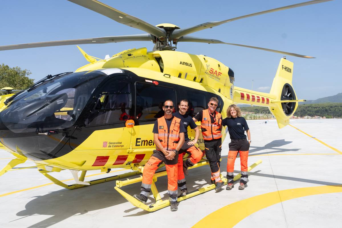 Un dia de servei a bord de l’helicòpter medicalitzat de Sabadell: “Cadascun és imprescindible, som equip i família”