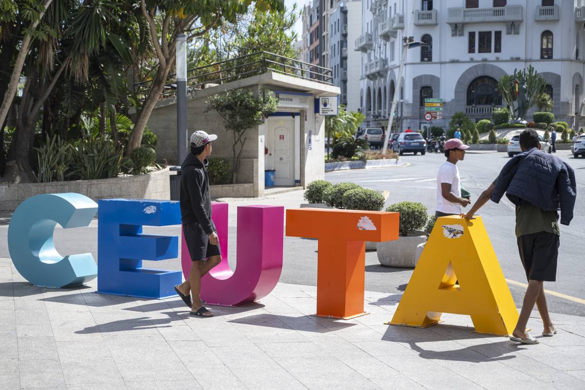 El govern espanyol anuncia un pla d'emergència de 165 milions per a Ceuta