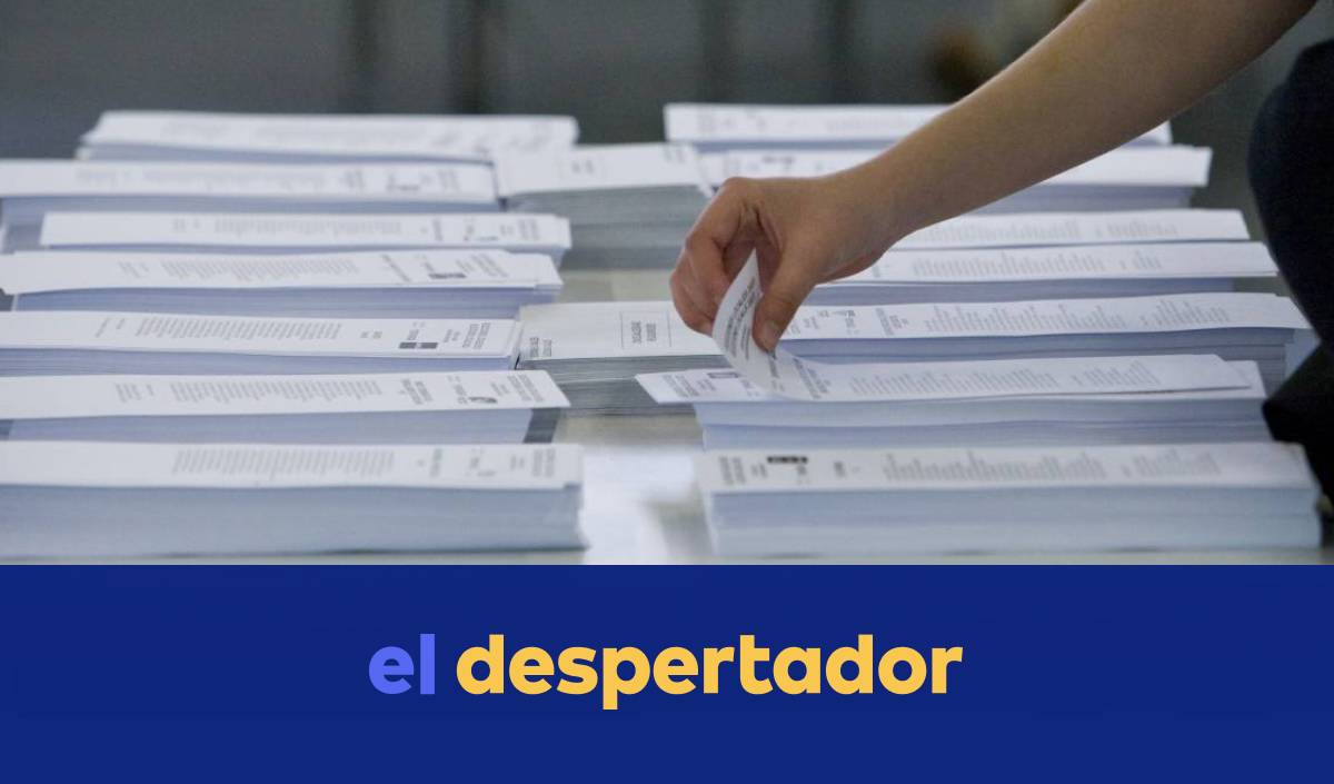 Un curs farcit d'urnes