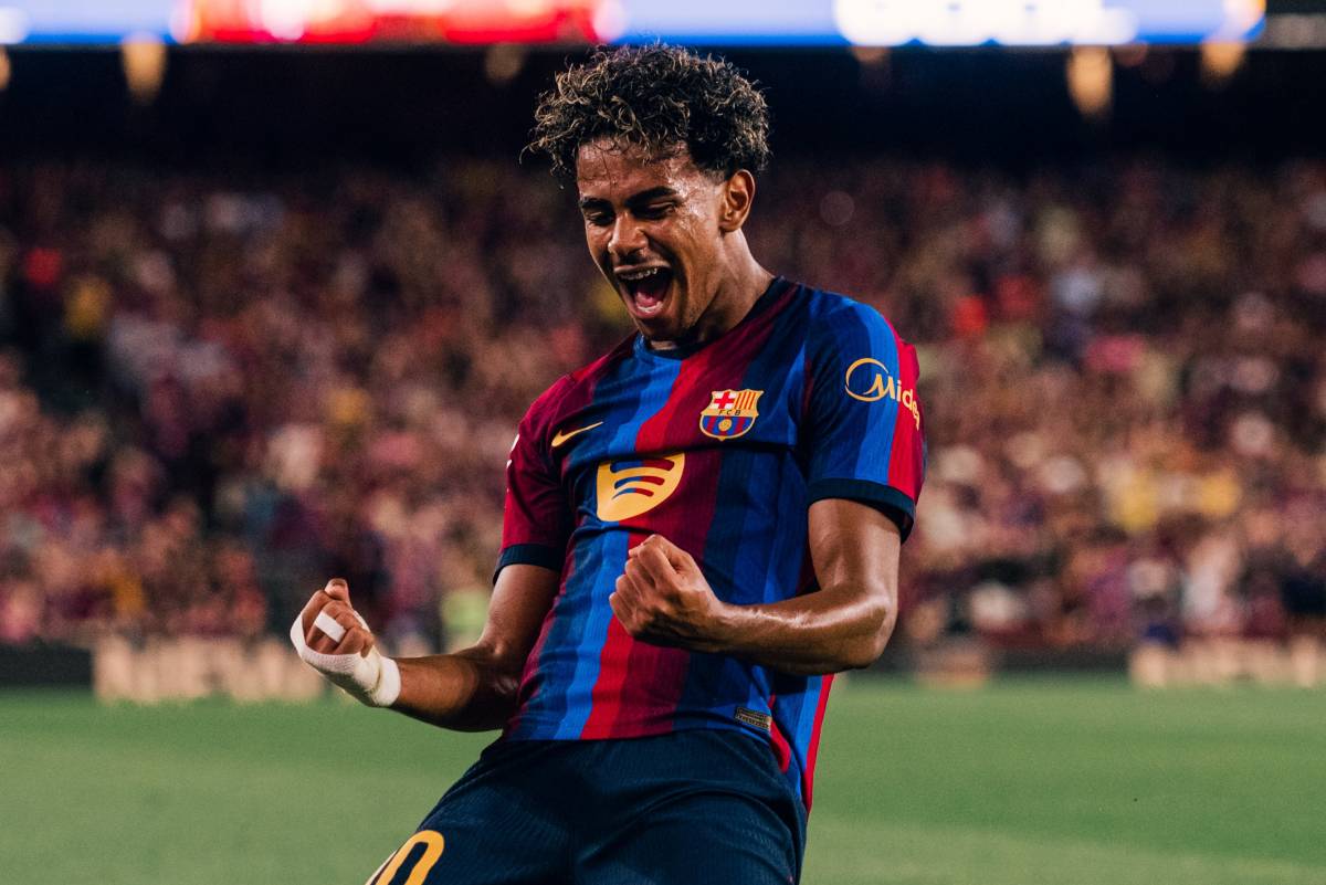 El Barça goleja el Rayo Vallecano i recupera el lideratge