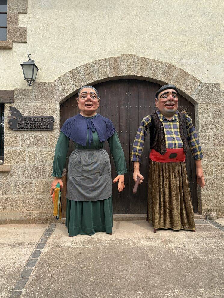 La colla gegantera de Peramola prepara un gegantó infantil per enfortir la tradició festiva