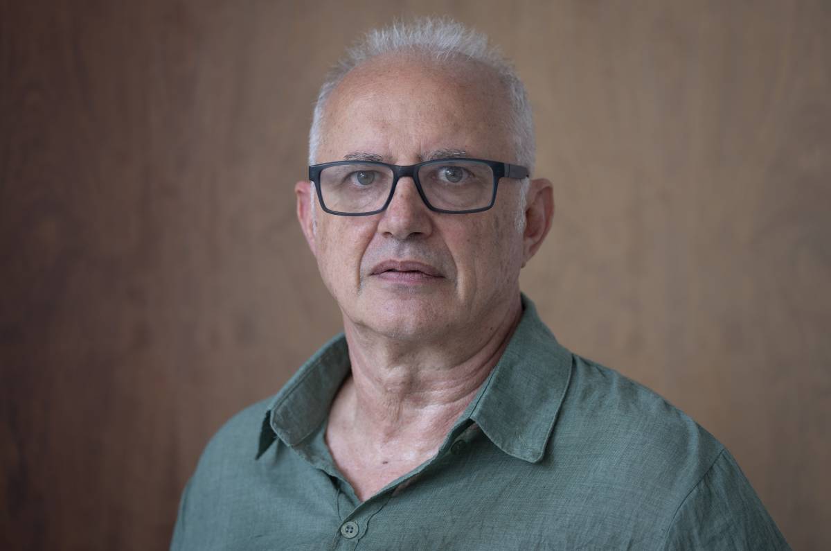 “Escriure és com esvair-se de tot i centrar-te només en allò”