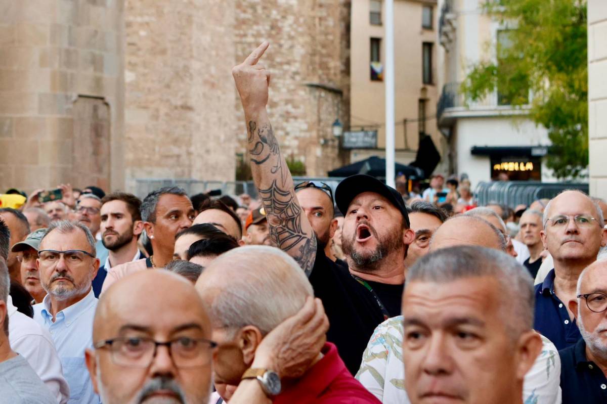 Concentració per Ceuta a Sabadell - Juanma Peláez Concentració per Ceuta a Sabadell