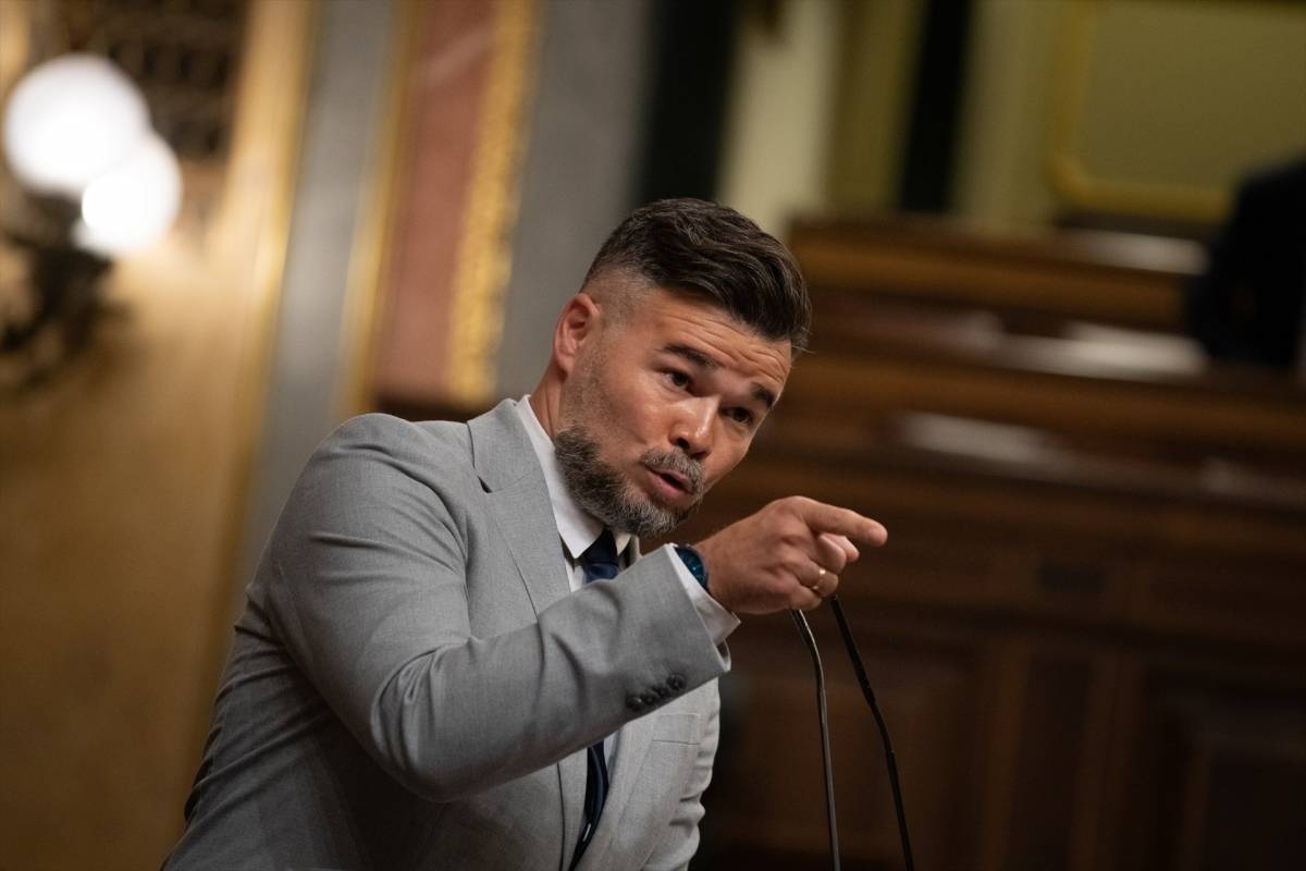 ERC reclama «drets i deures» a la immigració i Junts avisa que Catalunya «no pot acollir més»