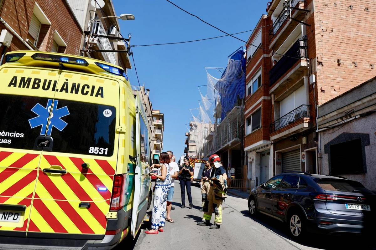 Una dona, ferida després de caure-li una pedra al cap des d'un tercer pis a Sabadell