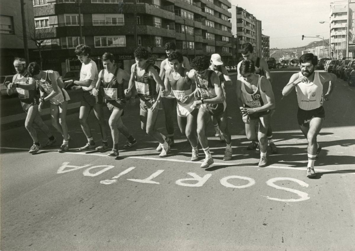 Avinguda de l’Abat Marcet 1985 - Cristóbal Castro / Arxiu Diari de Terrassa Avinguda de l’Abat Marcet 1985