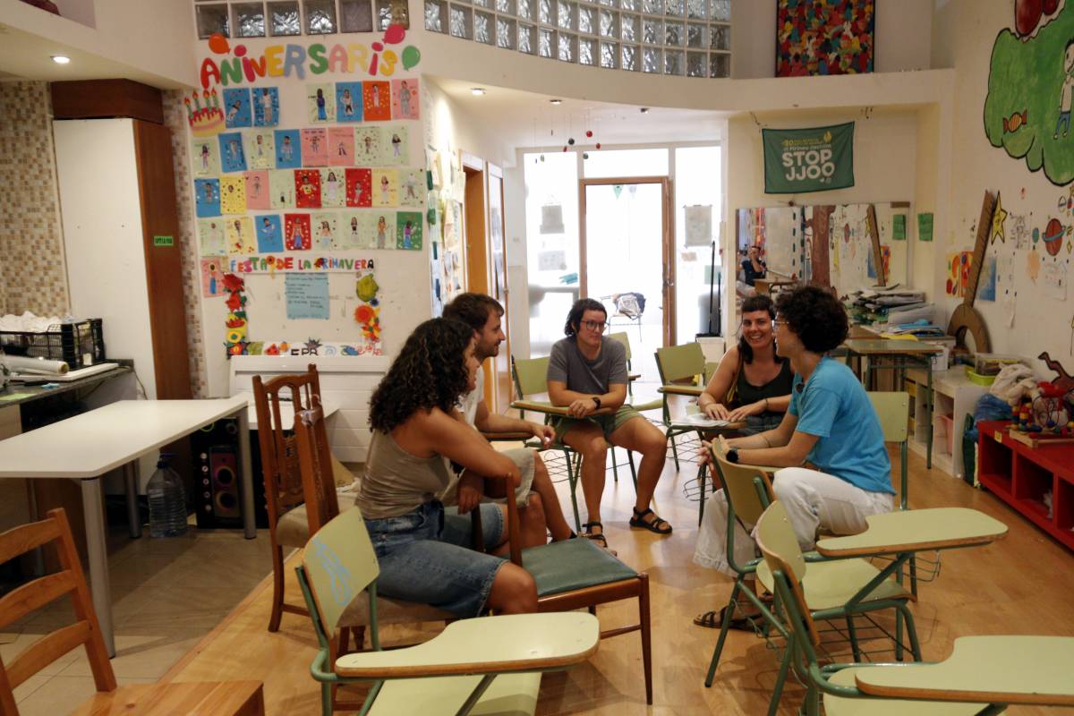 L’Escola Popular de Balàfia crida a plantar cara al desallotjament del seu local