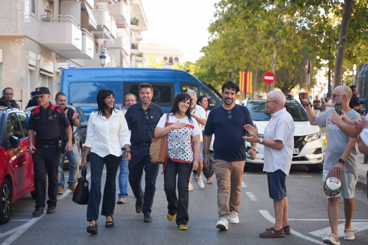 Aliança Catalana desembarca al Vallès entre crits de 