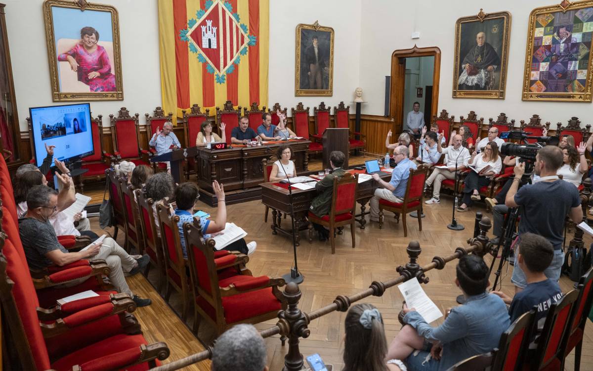 Una sessió plenària durant aquest mandat - Nebridi Aróztegui Una sessió plenària durant aquest mandat